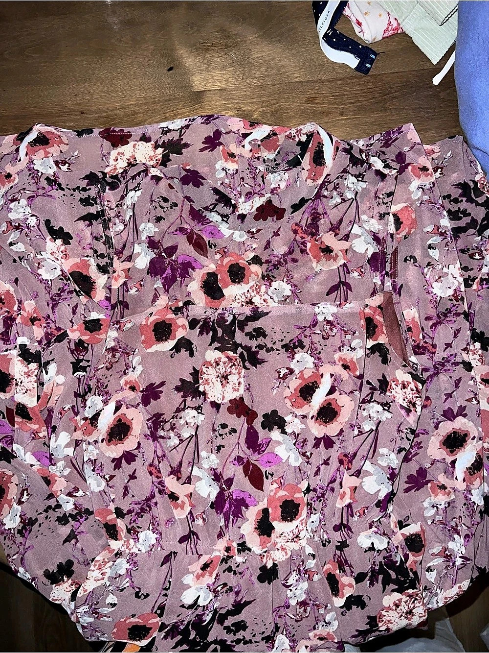 lulus Floral dress in Pink & Purple Size Medium Like New